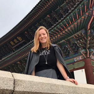 Meet your Posher, Elizabeth